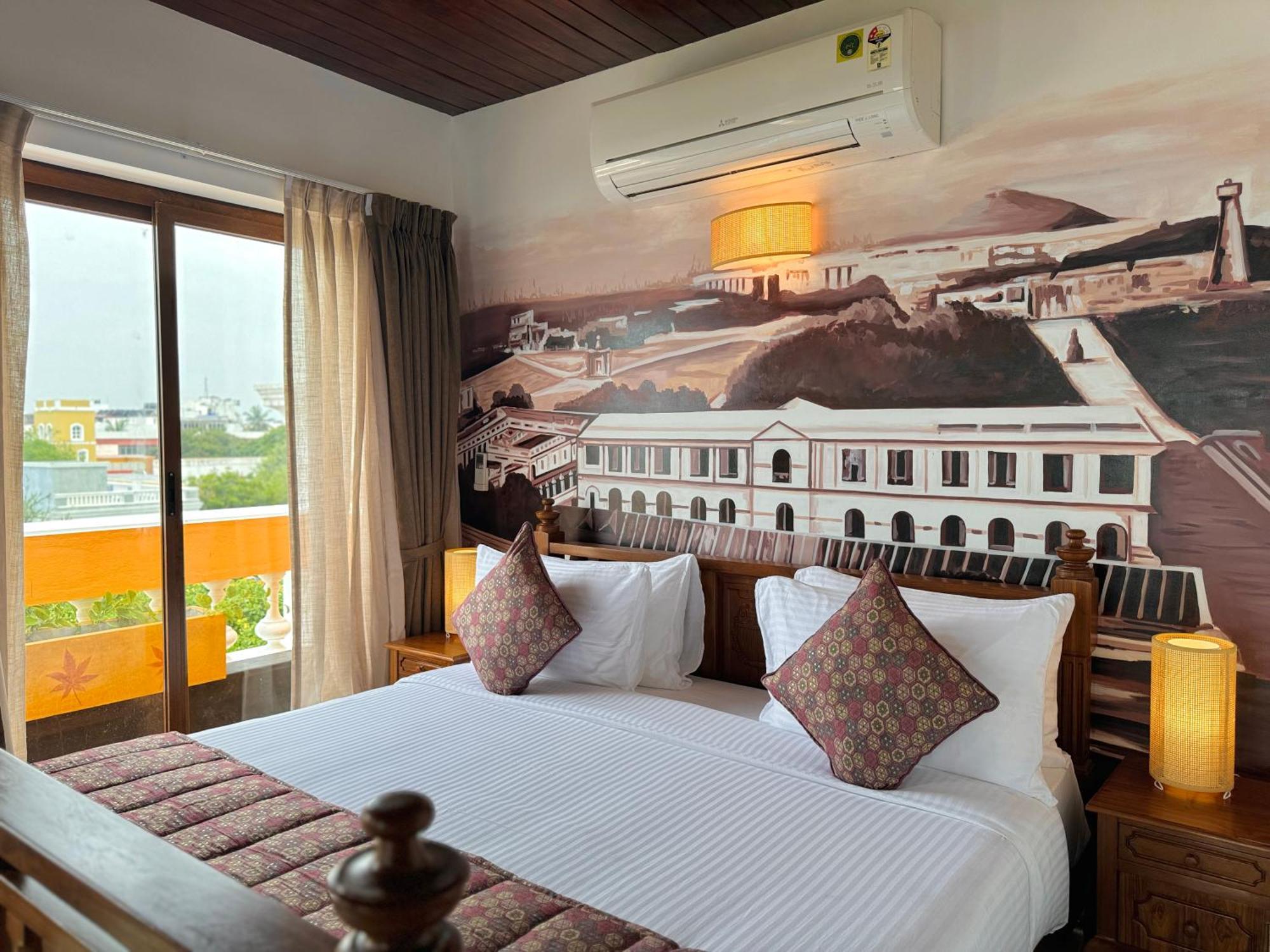 La Plage Seaview Suites Pondicherry Dış mekan fotoğraf