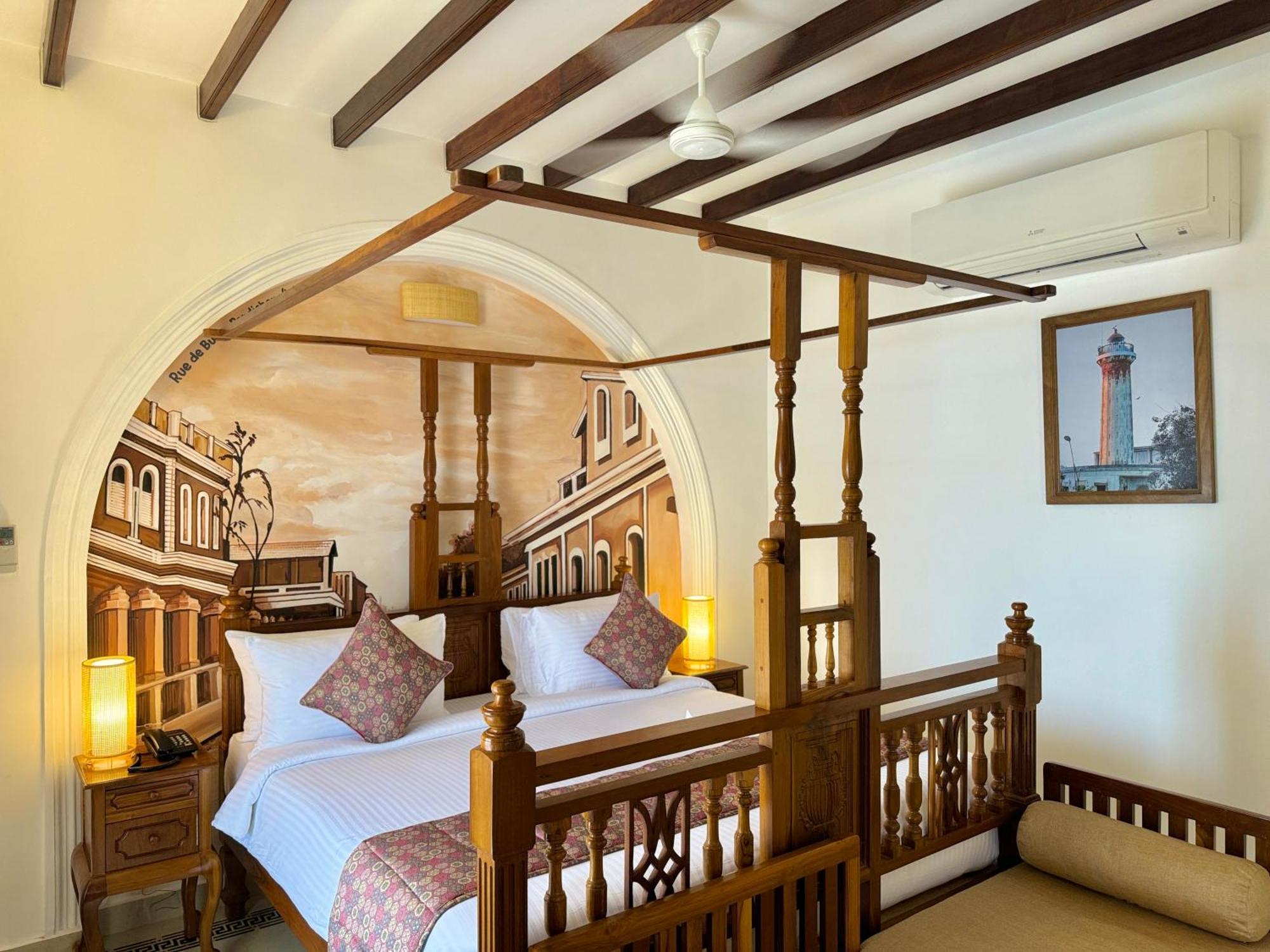 La Plage Seaview Suites Pondicherry Dış mekan fotoğraf
