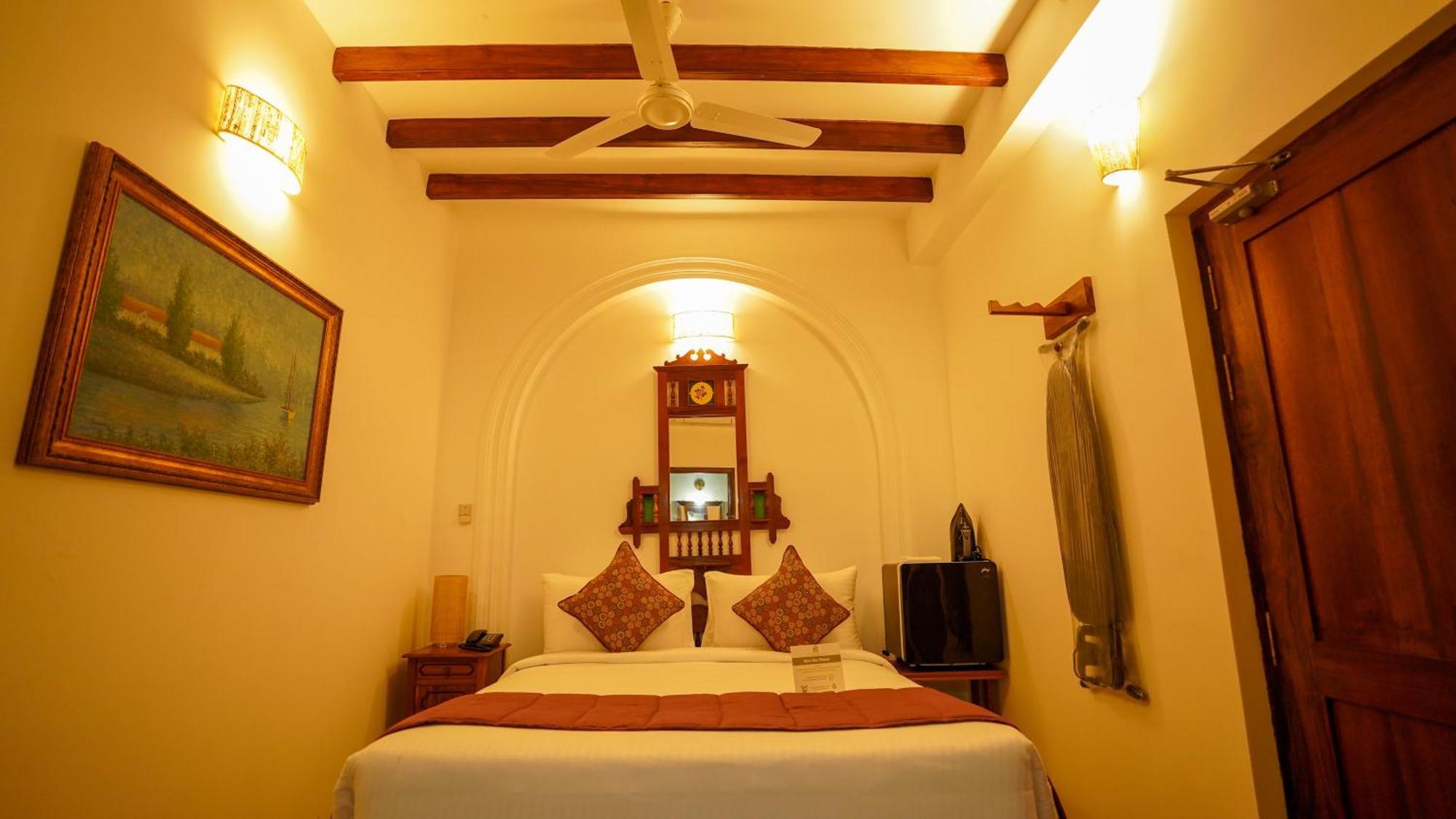 La Plage Seaview Suites Pondicherry Dış mekan fotoğraf