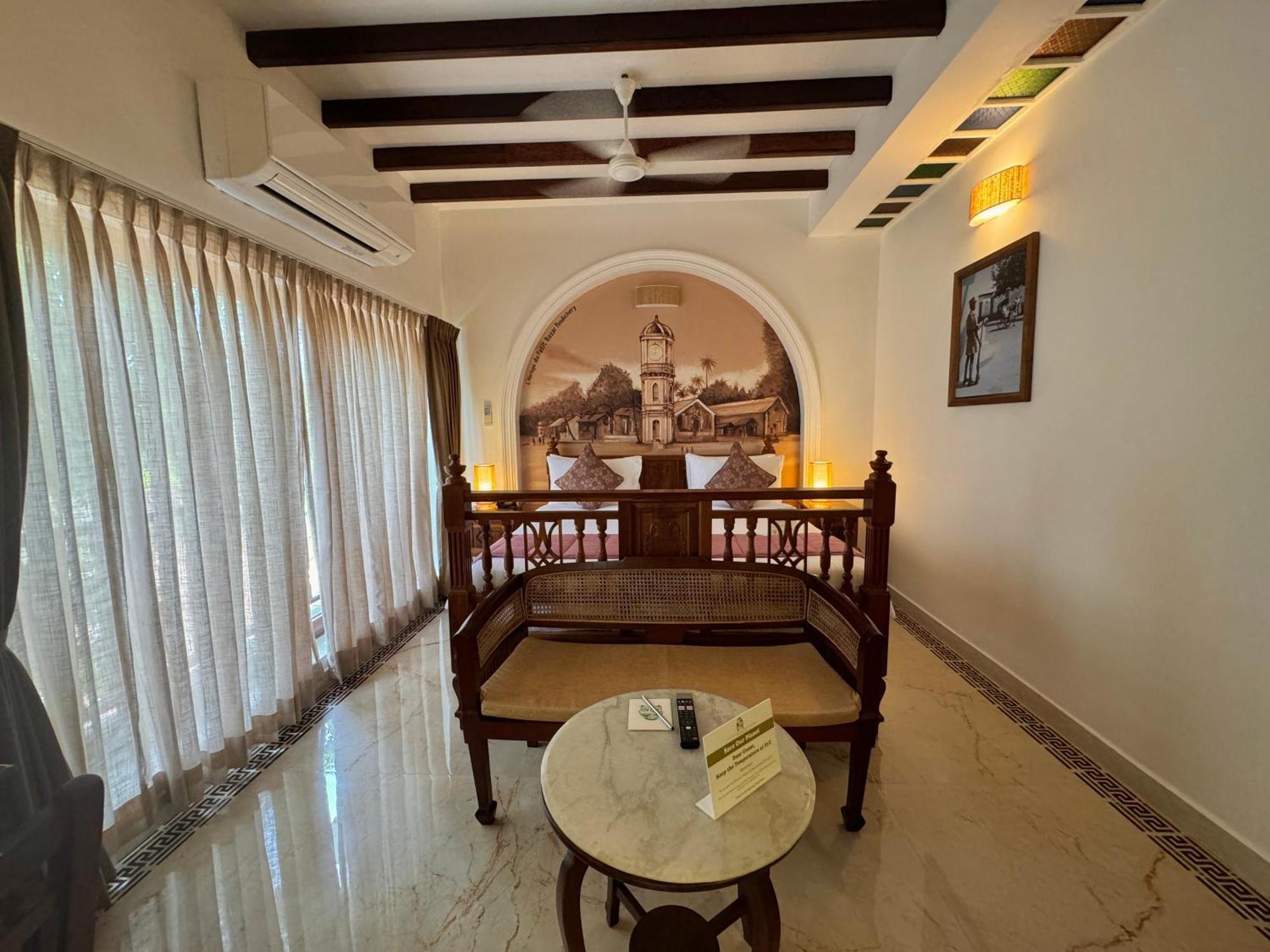 La Plage Seaview Suites Pondicherry Dış mekan fotoğraf